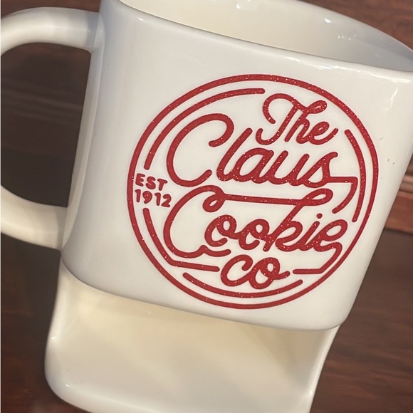 Santa Mug - Picture 2 of 3